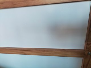 Litera Kura IKEA reversible pino y blanco