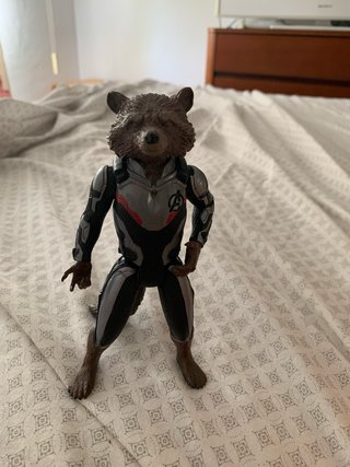 Muñeco Rocket Vengadores Endgame