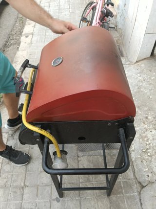 Barbacoa de gas automática