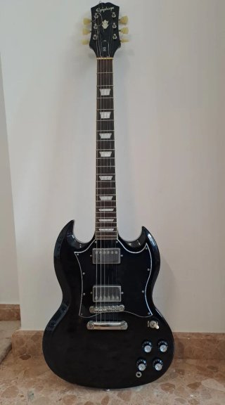Epiphone SG Standard Ebony Guitarra Eléctrica