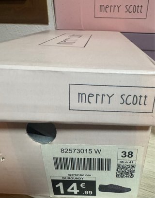 Zapatillas Merry Scott rojas y plateadas