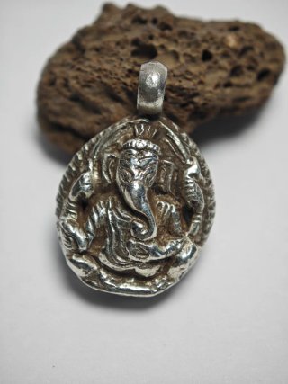 Colgante de Ganesha en plata