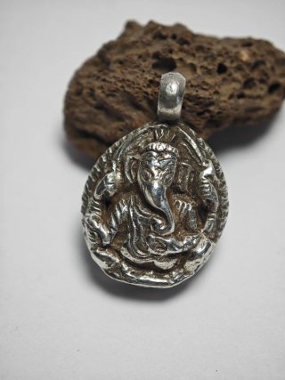 Colgante de Ganesha en plata