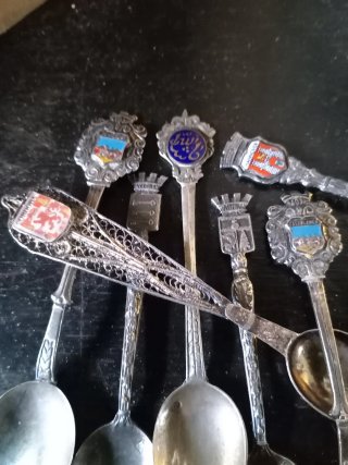 12 Cucharillas bañadas en plata. Souvenir Años 60