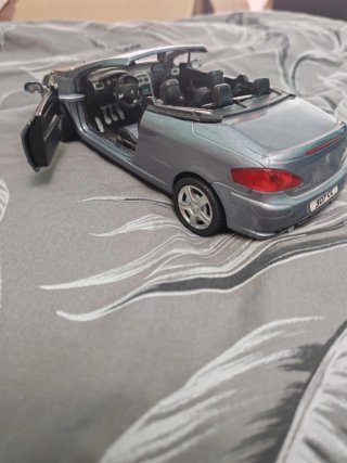 Réplica de Peugeot 307 de Motor Max 1/24