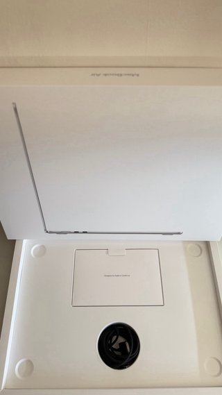 MacBook Air 15” M4 16GB 512GB SSD NUEVO