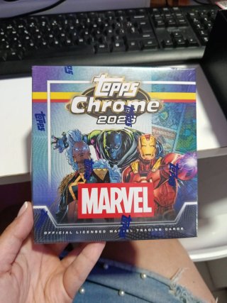 Caja Topps Chrome Marvel 2023