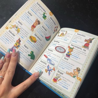 Libro “Mi diccionario y atlas” Saldaña.