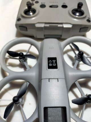 Dron gris + repuesto