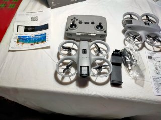 Dron gris + repuesto