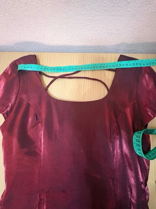 Vestido y guardapolvo burdeos tornasol talla 46.