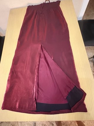 Vestido y guardapolvo burdeos tornasol talla 46.