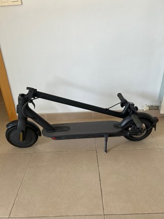 Patinete Eléctrico Xiaomi Mi Essential