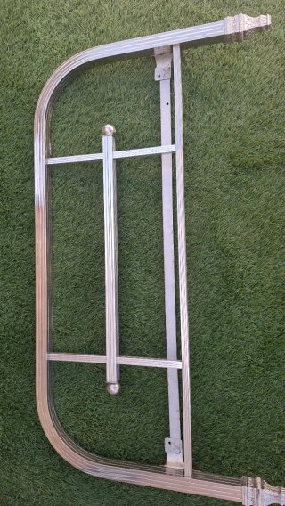 Cama antigua 1.05m metal plateado
