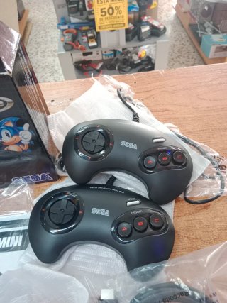 CONSOLA SEGA MEGA DRIVE MINI CON ACCESSORIO