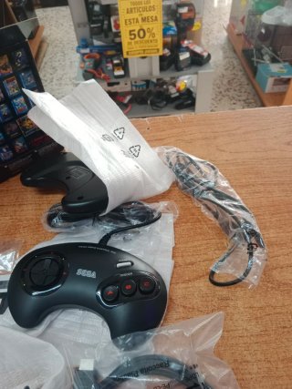 CONSOLA SEGA MEGA DRIVE MINI CON ACCESSORIO
