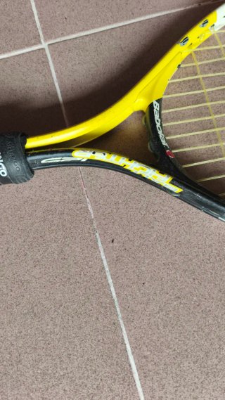 Raqueta de Tenis Babolat con funda
