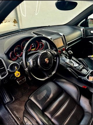 Porsche Cayenne 2011