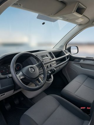 Volkswagen Transporter T6 2016