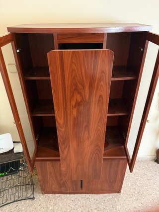 Mesa comedor extensible + 6 sillas + mueble bar.
