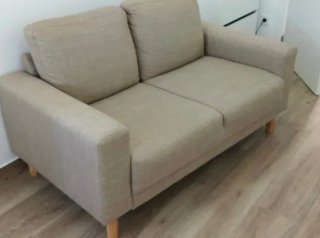 Sofá 2 plazas beige tela