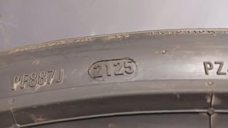 235/45 R20 100V PIRELLI P-ZERO™ PZ4 VOL ELECT