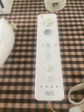 Nintendo Wii + Mario Kart e accessori