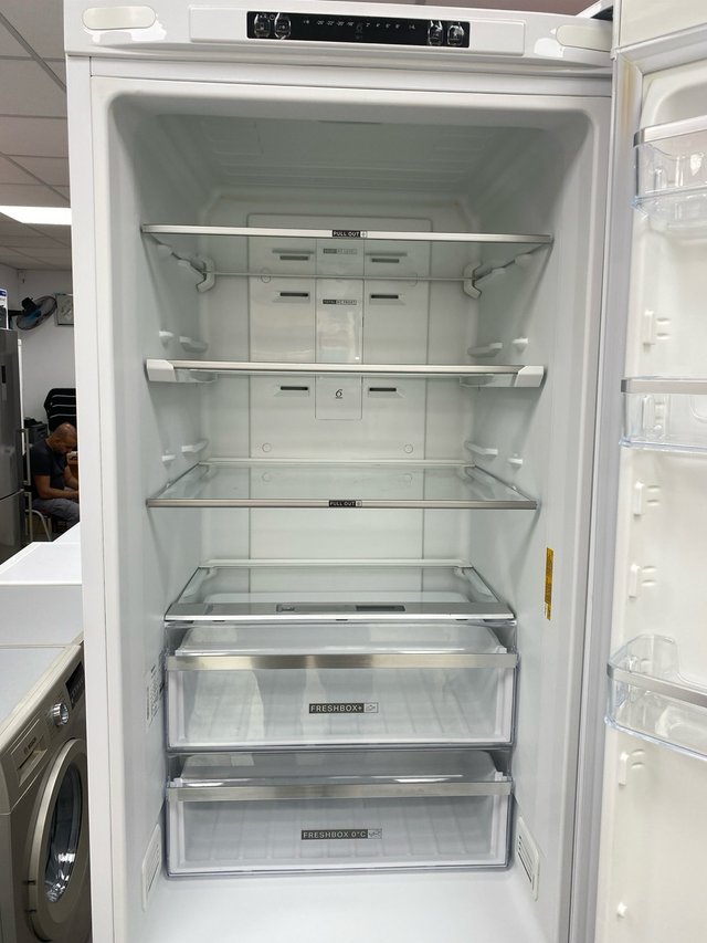 Frigorífico Whirlpool combi 201x60cm con envio