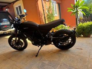 Ducati Scrambler 800 2024 ICON DARK.