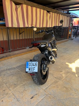 Ducati Scrambler 800 2024 ICON DARK.