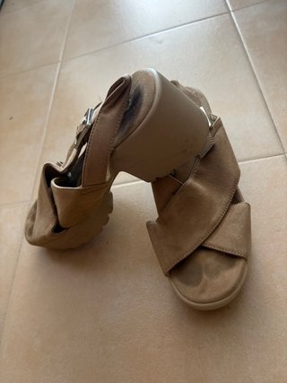 Sandalias de plataforma tacón beige