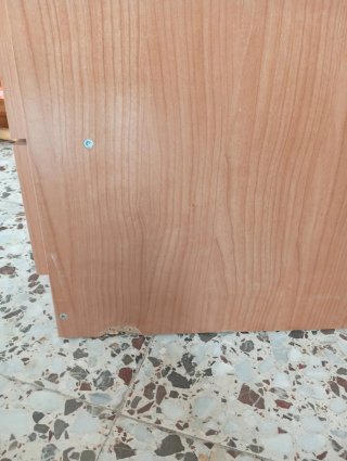 Armario de madera color miel