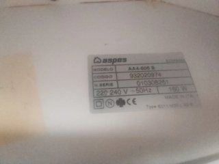 Cocina completa con fregadero y campana