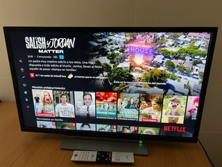 Smart TV Toshiba 32 Negro/Gris