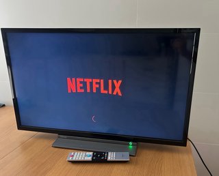 Smart TV Toshiba 32 Negro/Gris