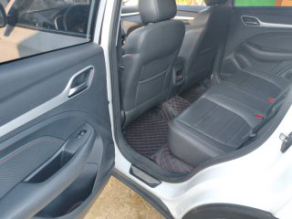 MG ZS 2023