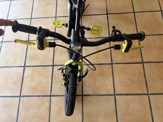 Bicicleta infantil B'TWIN Dark Hero 500 16”