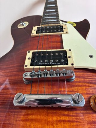 Guitarra Billy Stuart tipo Les Paul