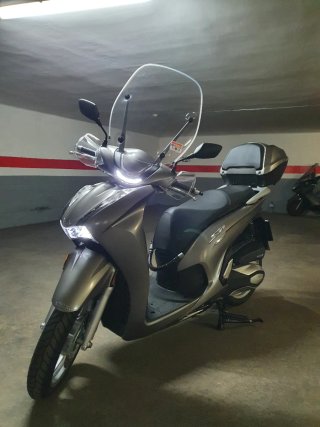 Honda SH 350i top case