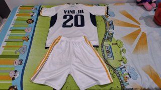 Conjunto Real Madrid niño Talla 26