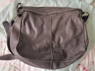 Bolso piel  envejecida muy suave y flexible  color