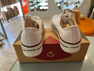Zapatillas Victoria plataforma blancas