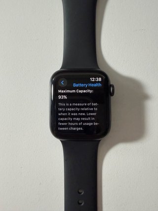 Apple Watch SE 44mm Space Gray