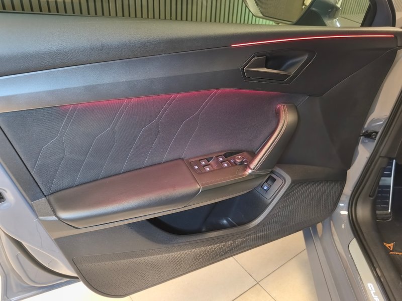 Cupra León 2022, foto 26
