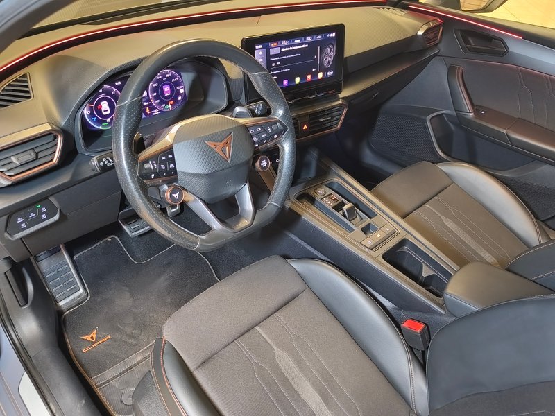 Cupra León 2022, foto 12