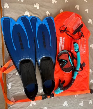 Pack Snorkel Cressi con Aletas y Bolsa Estanca.