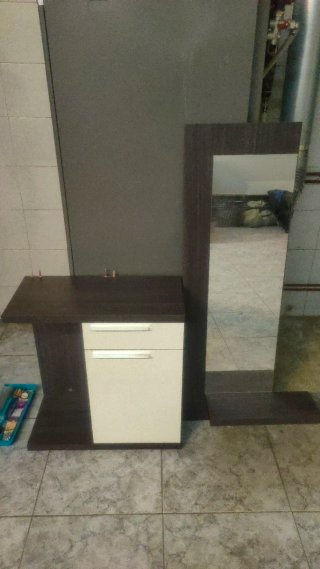 Recibidor madera con espejo