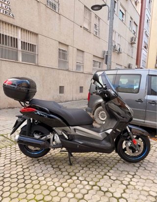 Yamaha Xmax 250CC Negra
