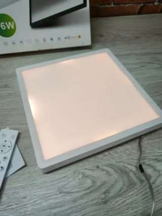 Lámpara de Techo LED Regulable con Control Remoto