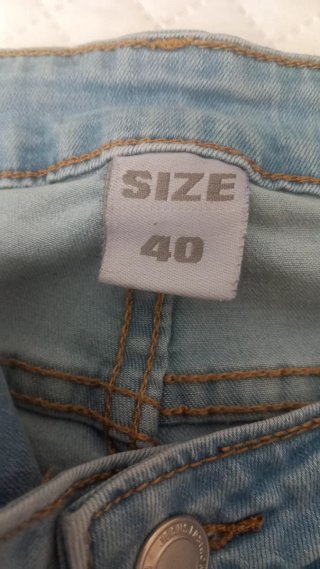 Pantalones skinny azul claro